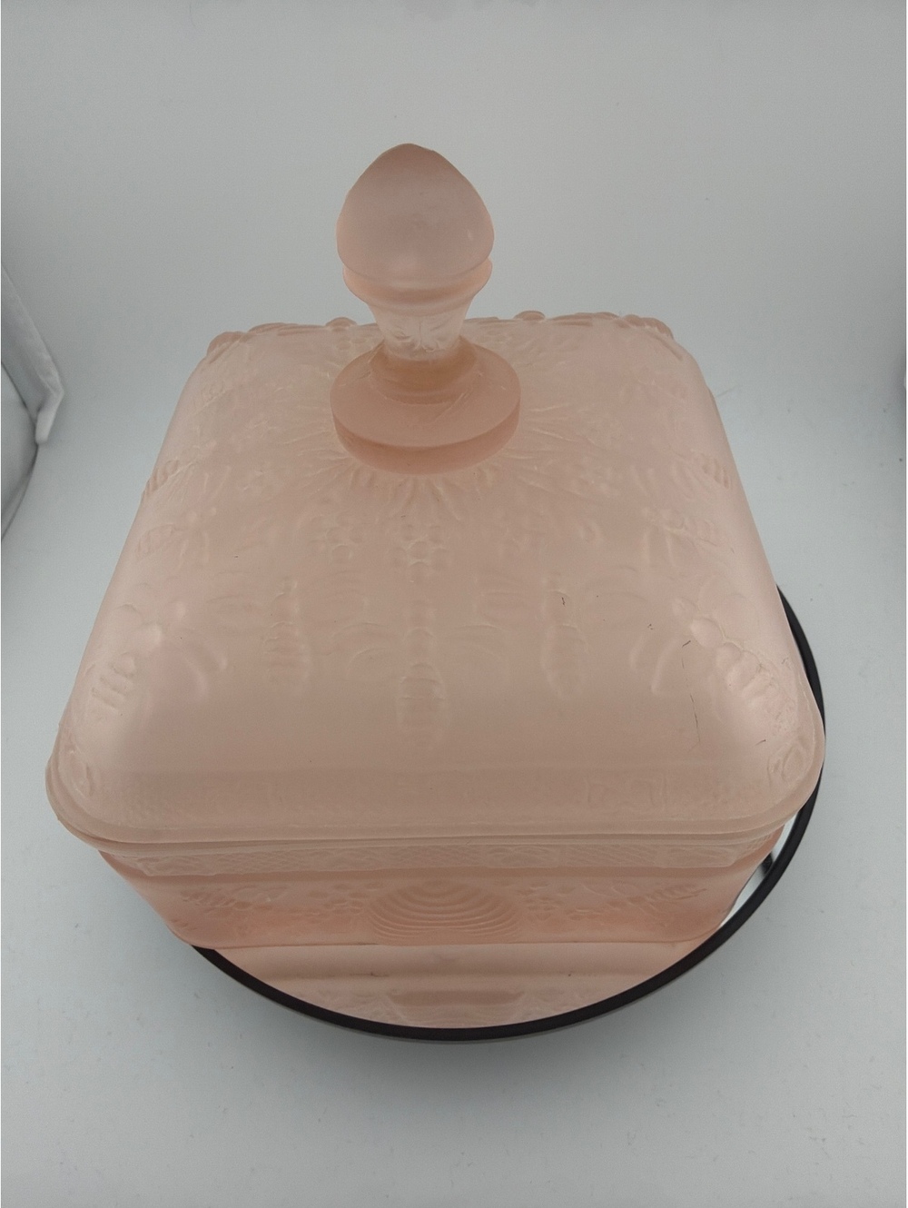 Indiana Glass Tiara Frosted Pink Frosted Honey Bee Dish w/Lid.& Sticker Mint